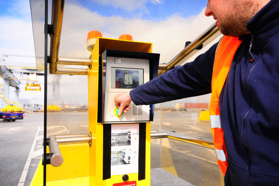 LSTP_1 Land side transfer kiosk in action